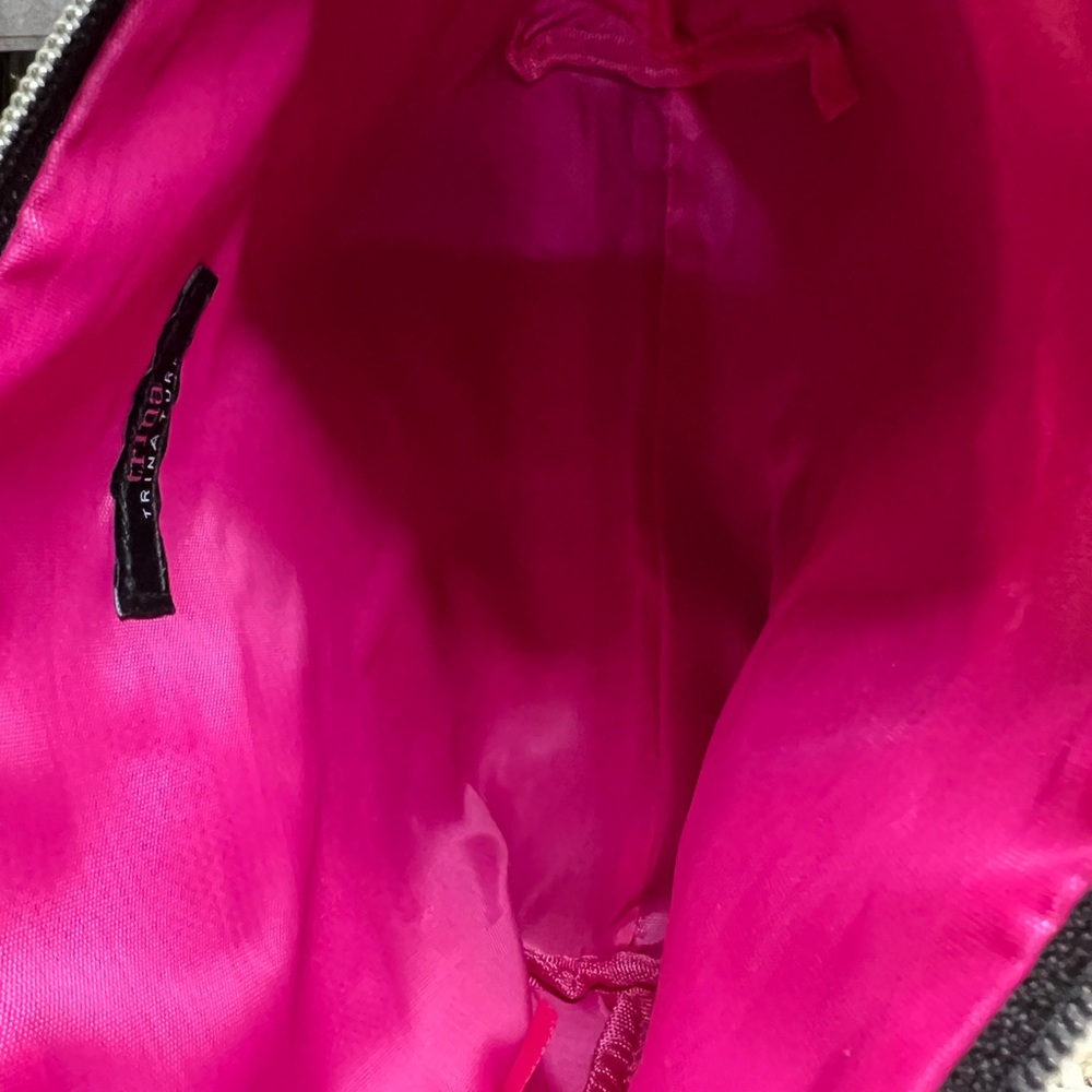 24k Gold Trina Turk Clearance Price is Firm! Travel Bag Gift Natasha Hair Bundle - Picture 5 of 16